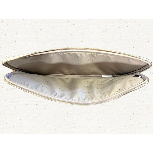 NEW Kate Spade Signature Flower Universal Laptop Sleeve Light Tan 15 Inch Zipper - Picture 2 of 7